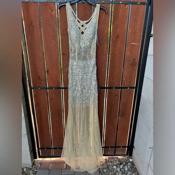 Jovani 90736A Embellished Illusion Dress size 4 NWT - Picture 2 of 14